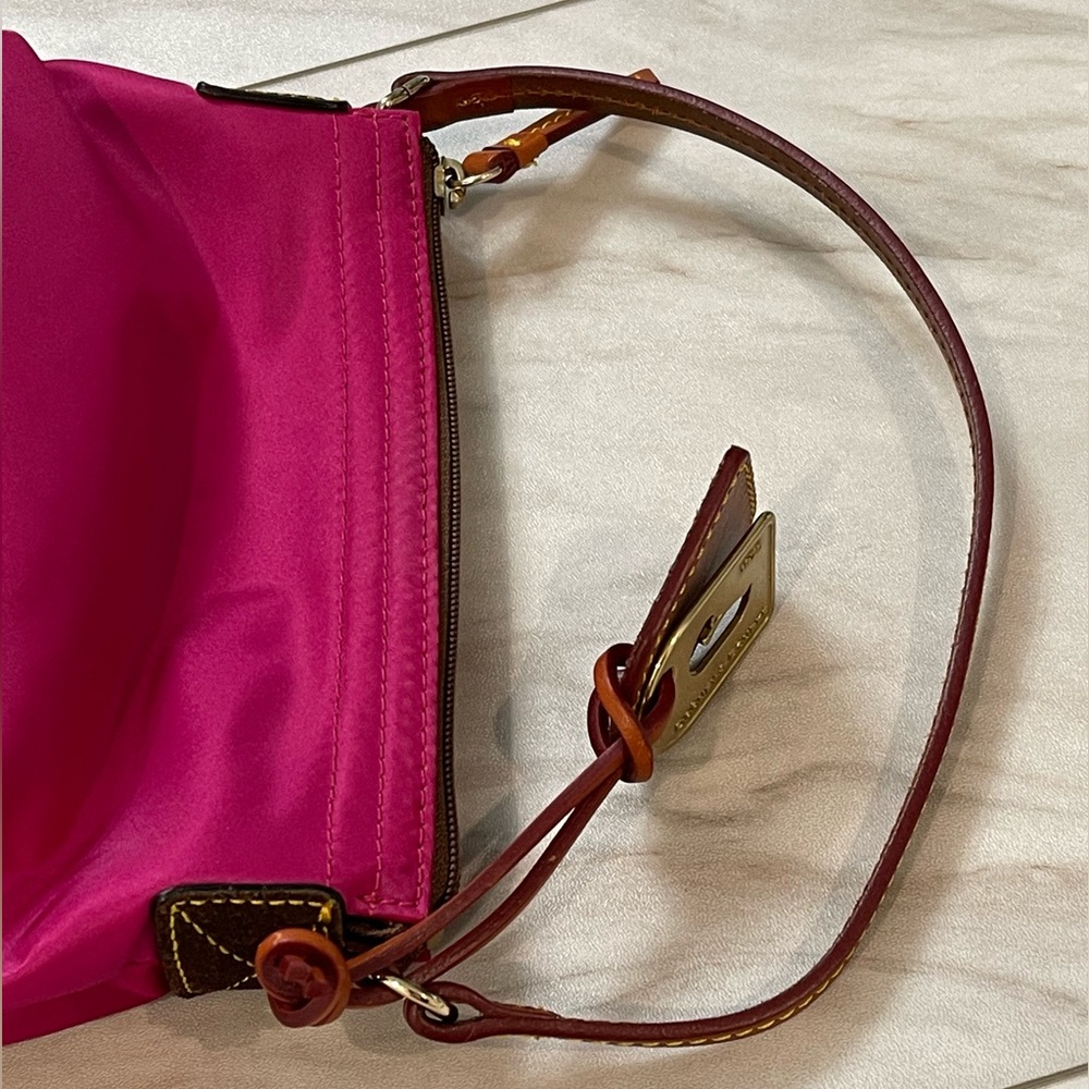 Dooney & Bourke hot pink mini bag - Picture 4 of 11